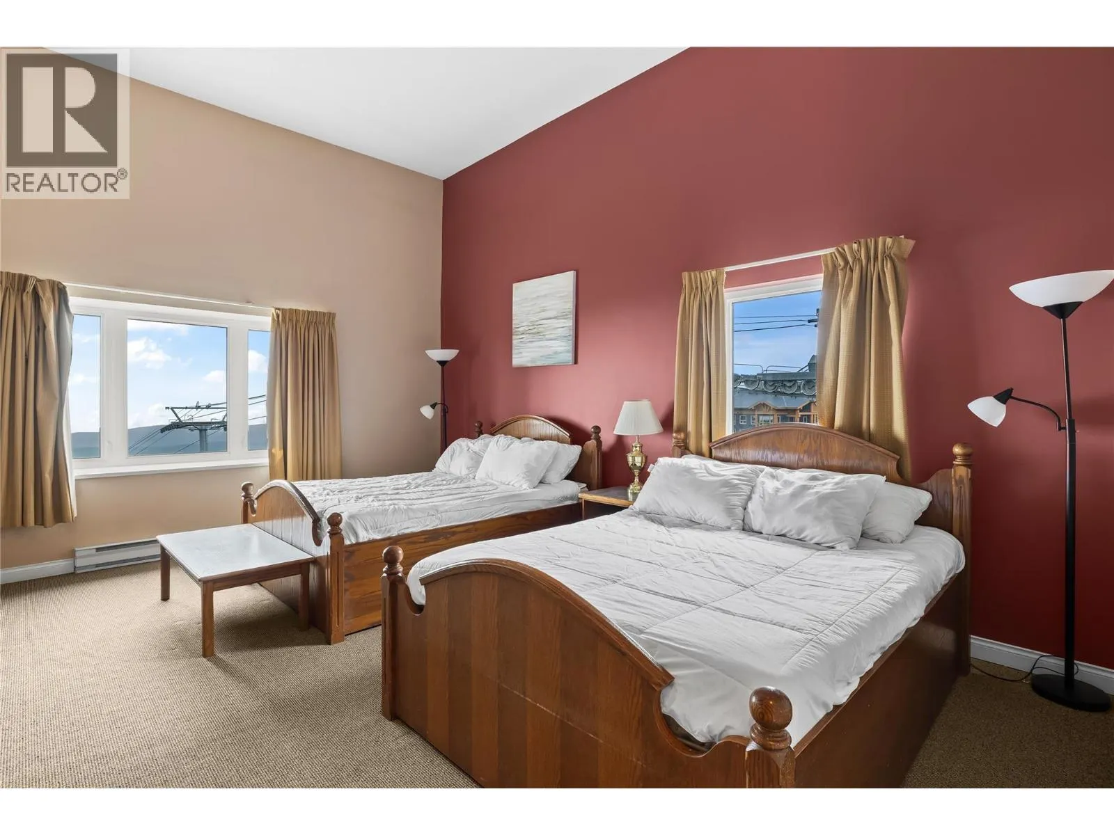 5275 Big White Road Unit# 202
