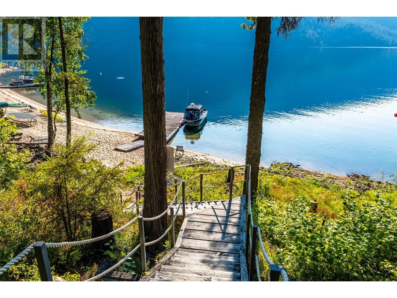 4360 Boat Access West Side