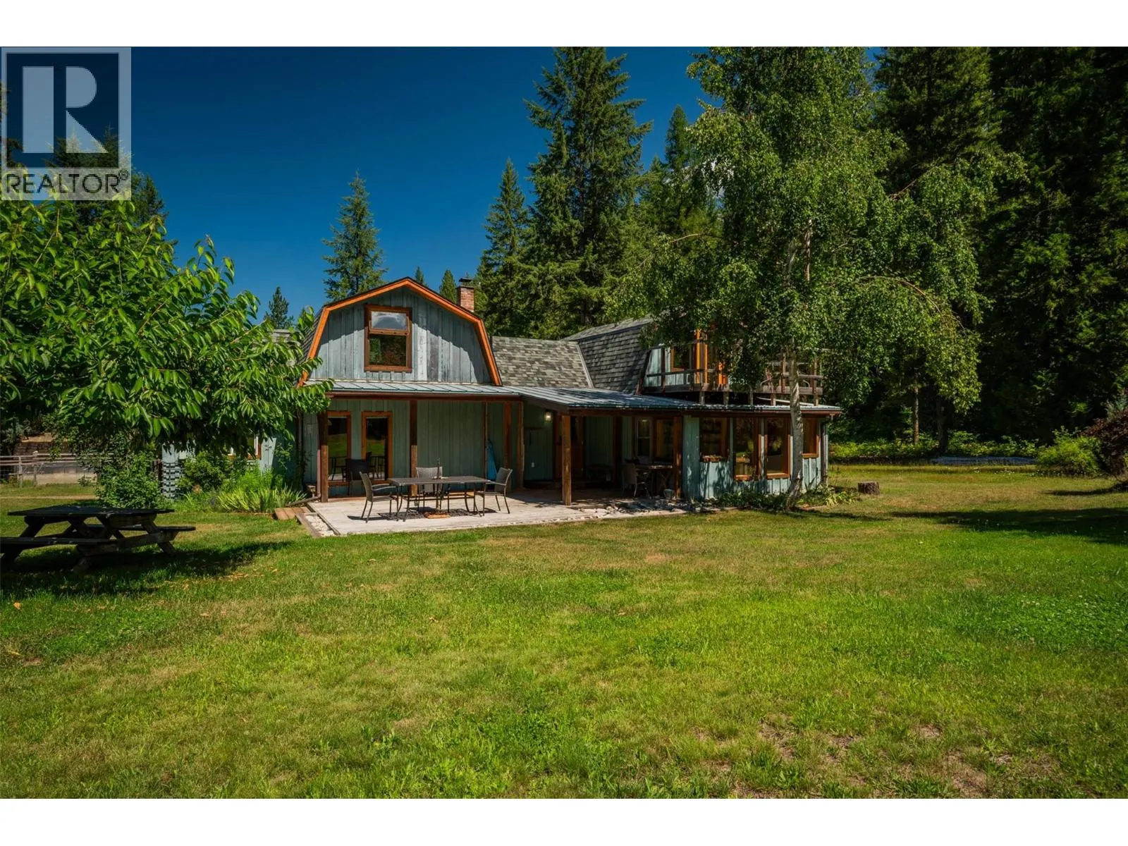 6042 Woodward Road