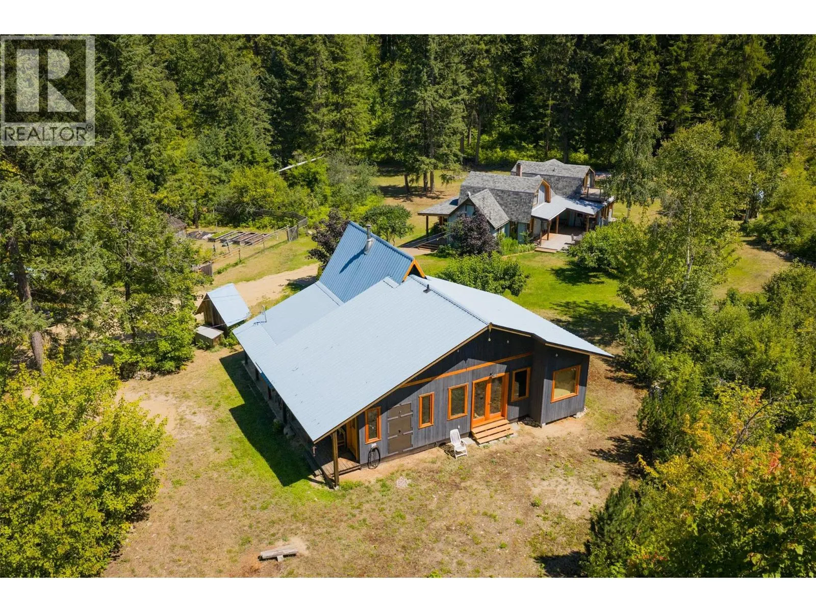 6042 Woodward Road