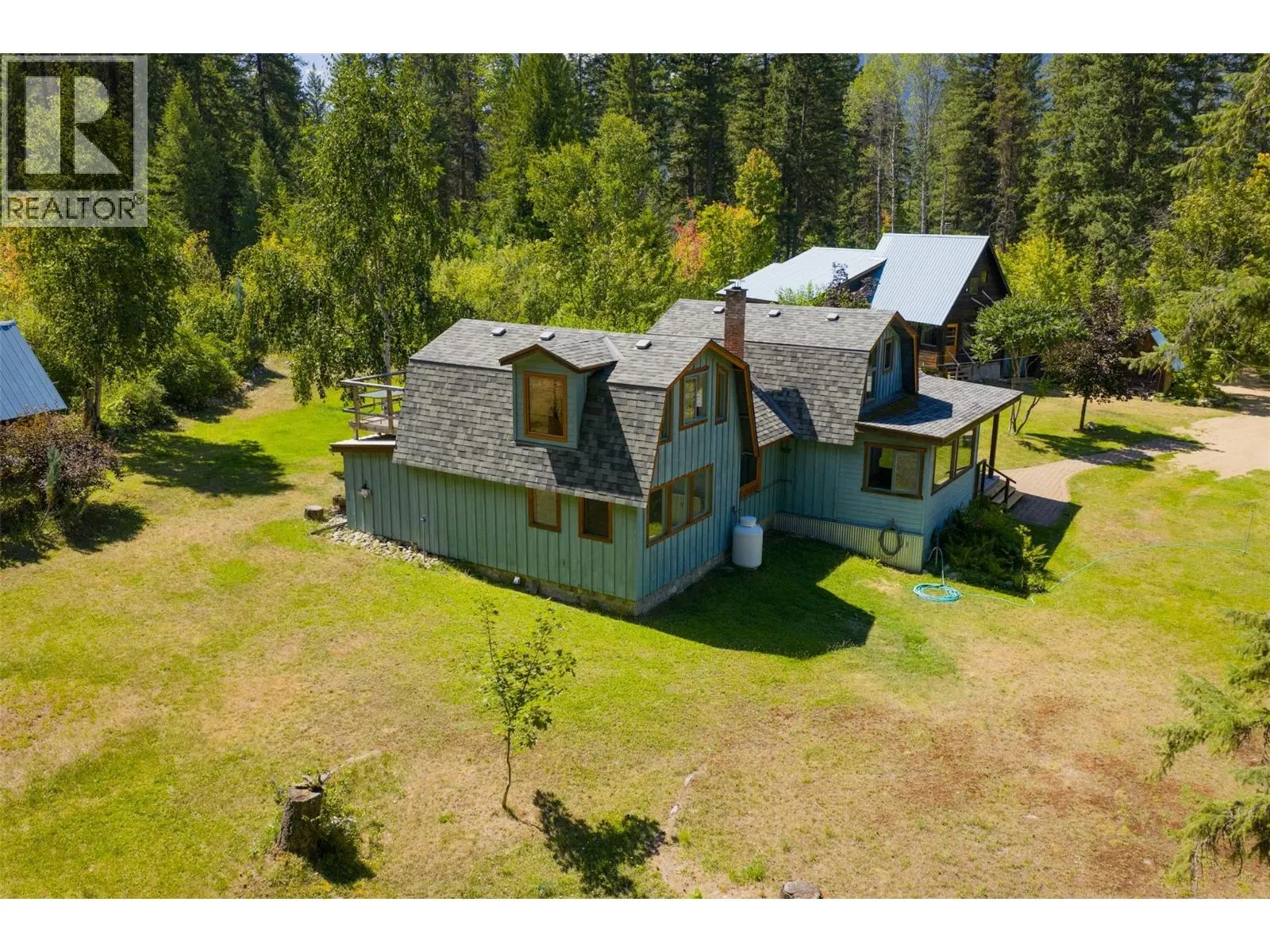 6042 Woodward Road