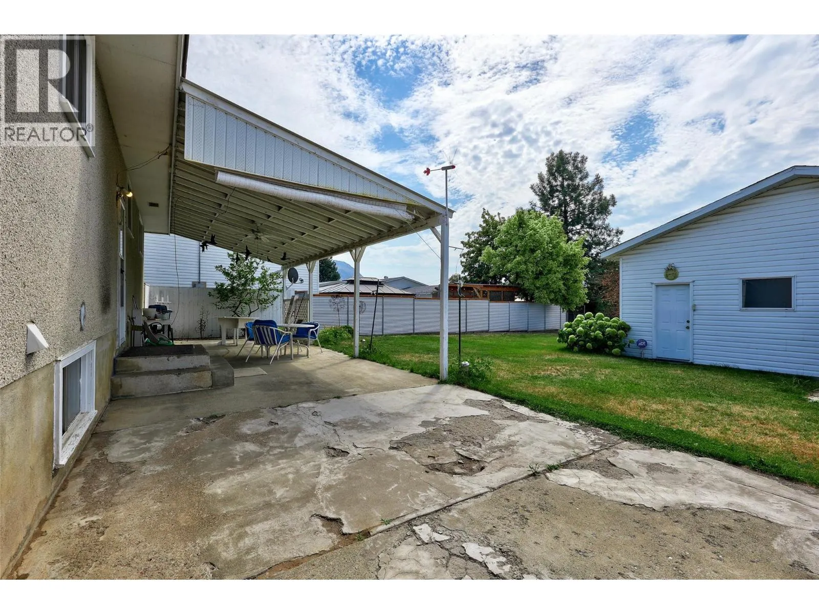 919 Cranbrook Place