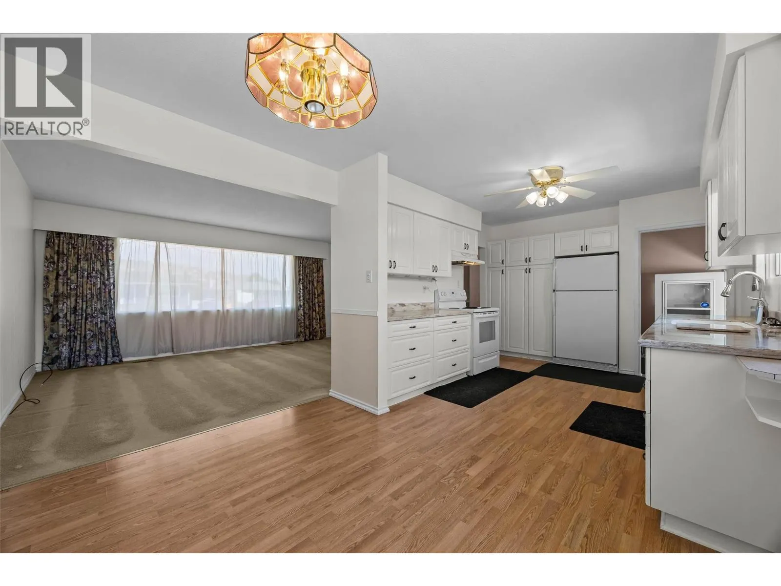 919 Cranbrook Place