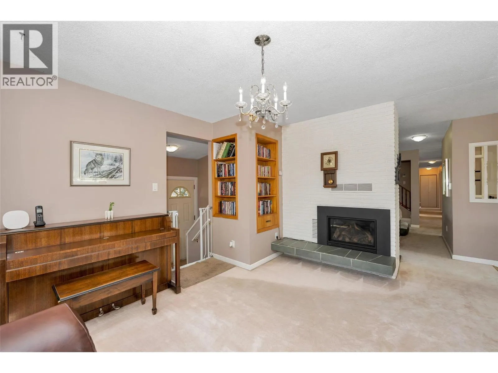 4111 round Prairie Road