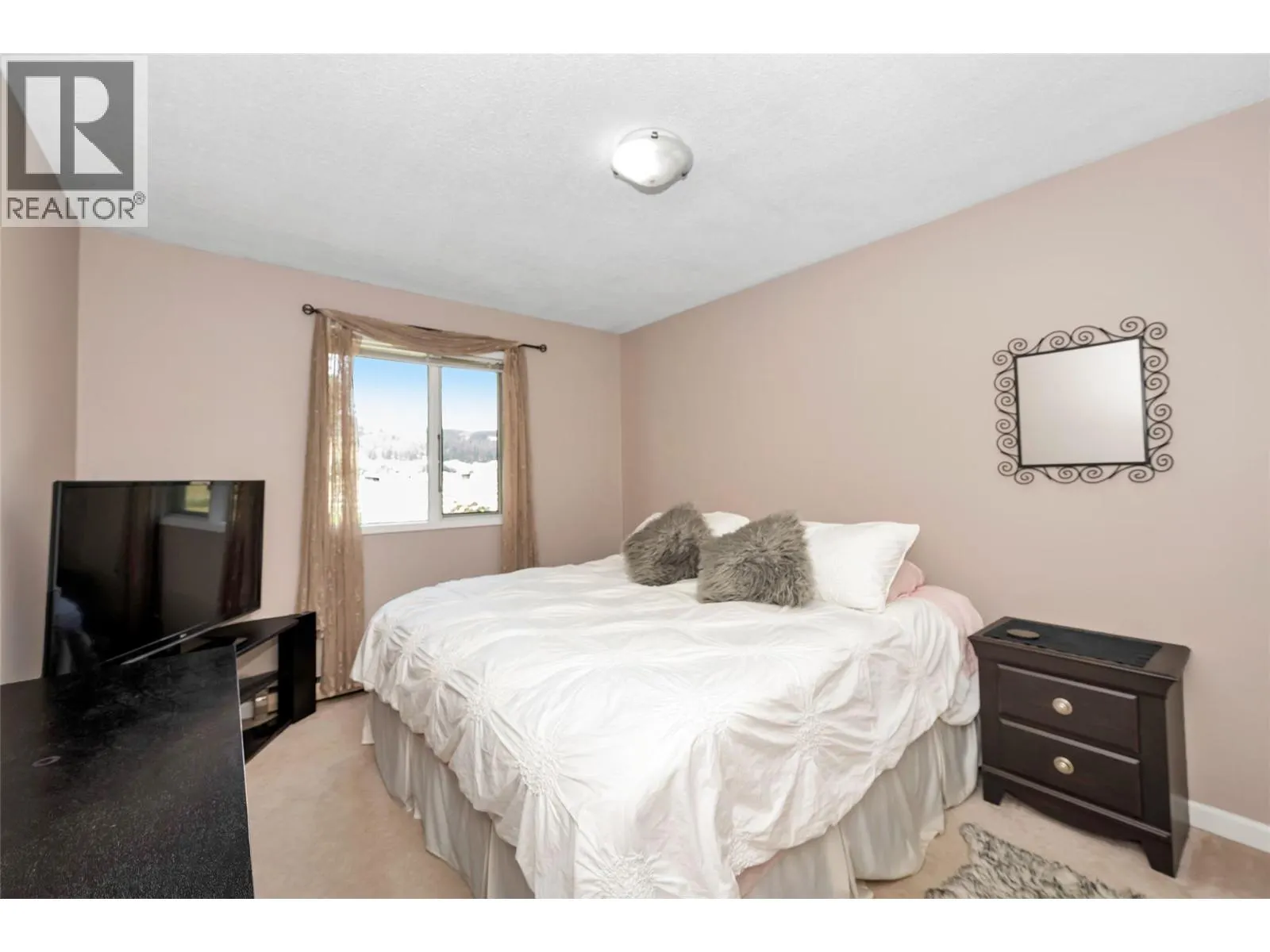 4111 round Prairie Road