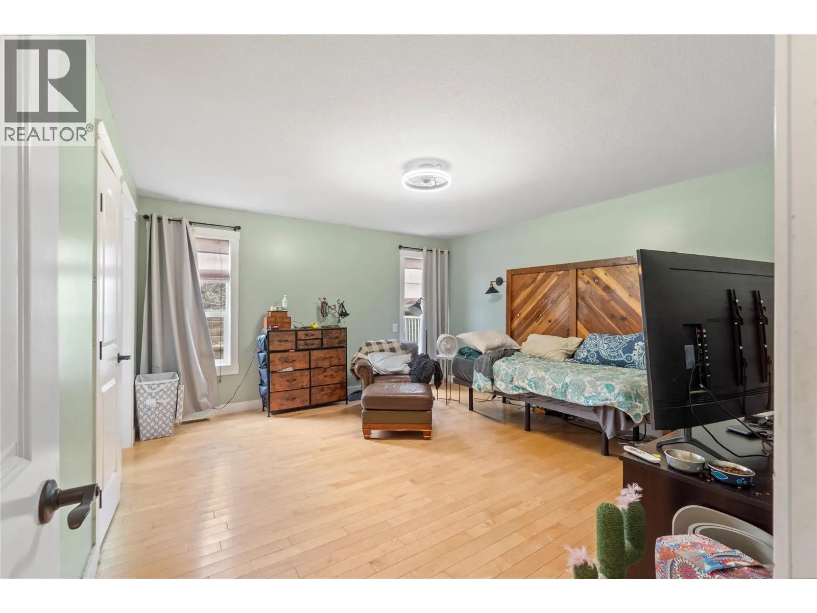 955 Stagecoach Drive