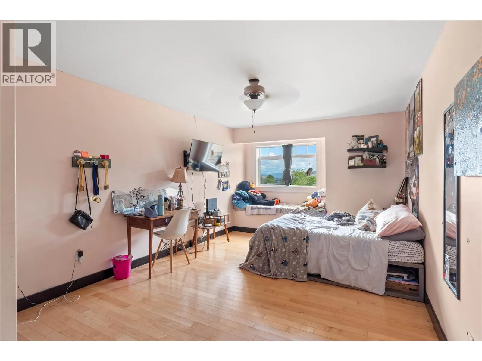 955 Stagecoach Drive