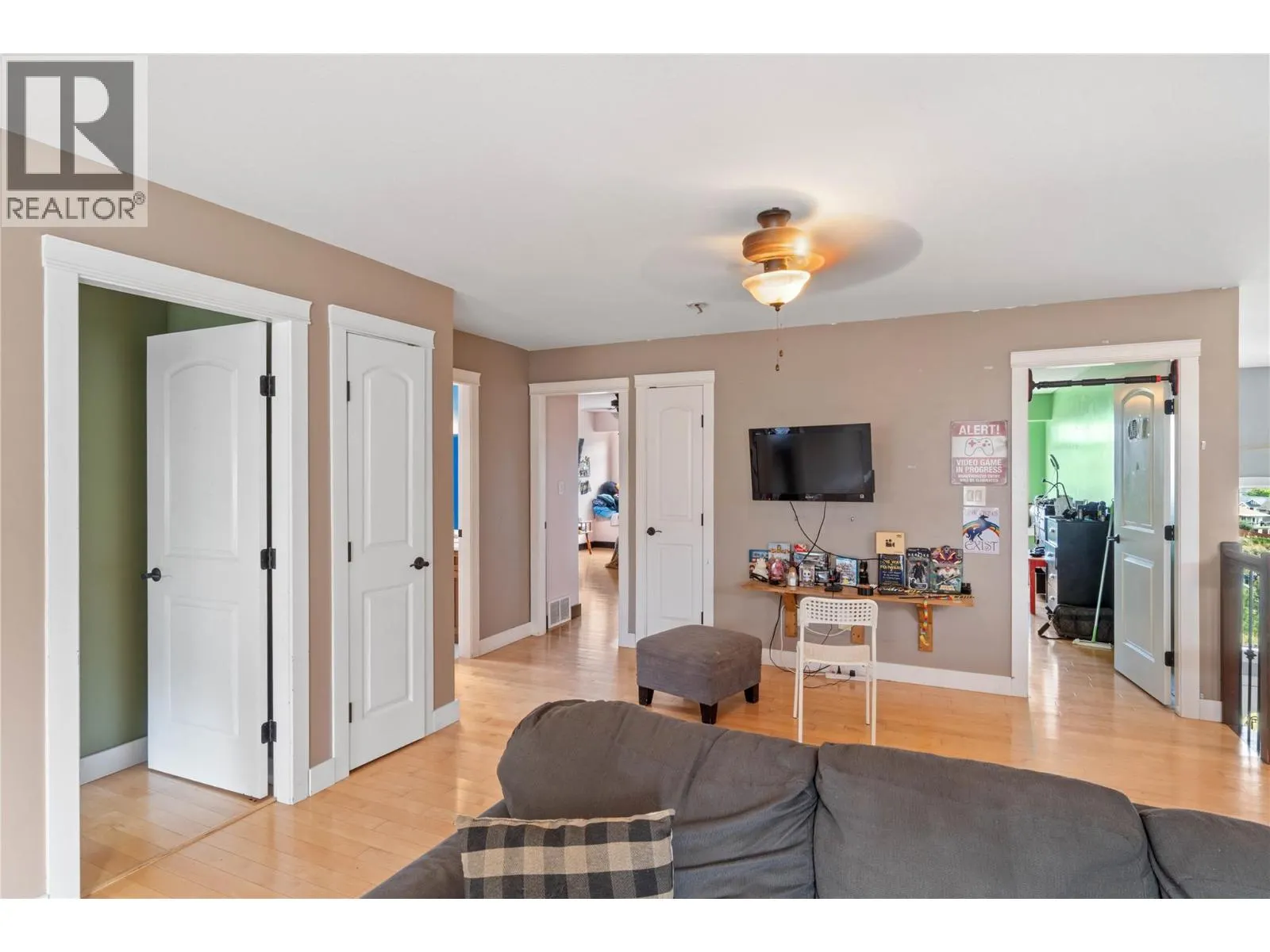 955 Stagecoach Drive