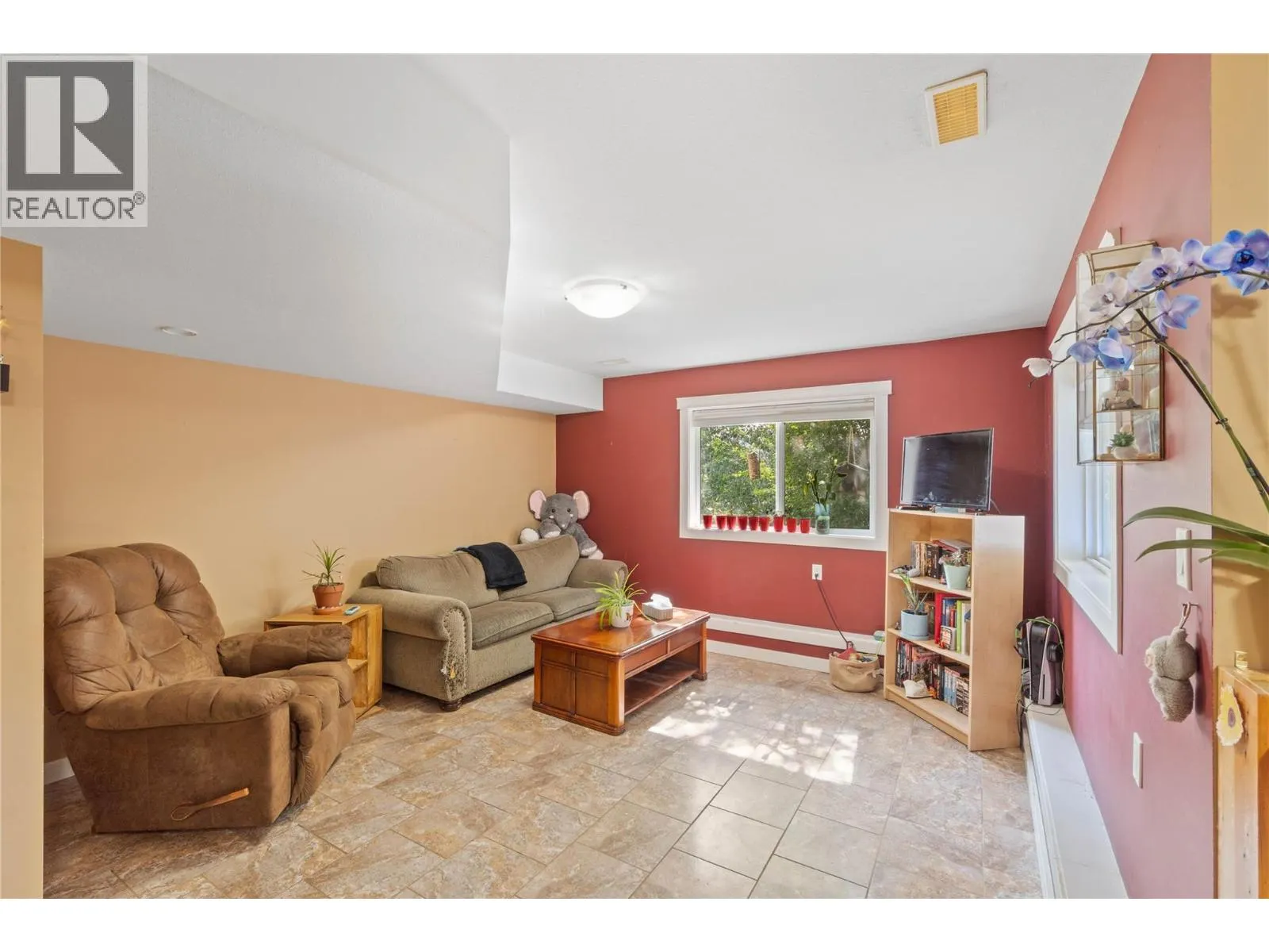 955 Stagecoach Drive