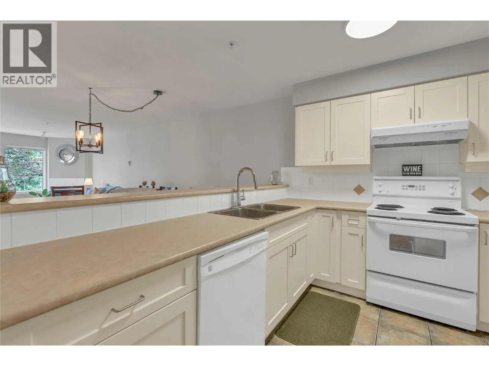 7600 Cottonwood Drive Unit# 202