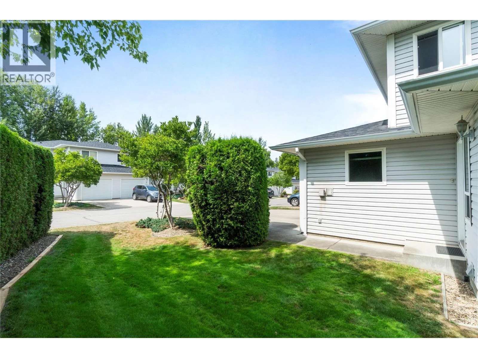 2951 11 Avenue NE Unit# 5