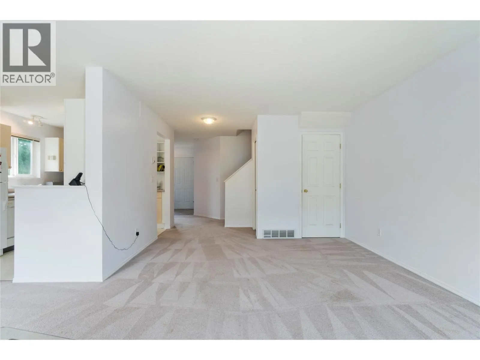 2951 11 Avenue NE Unit# 5