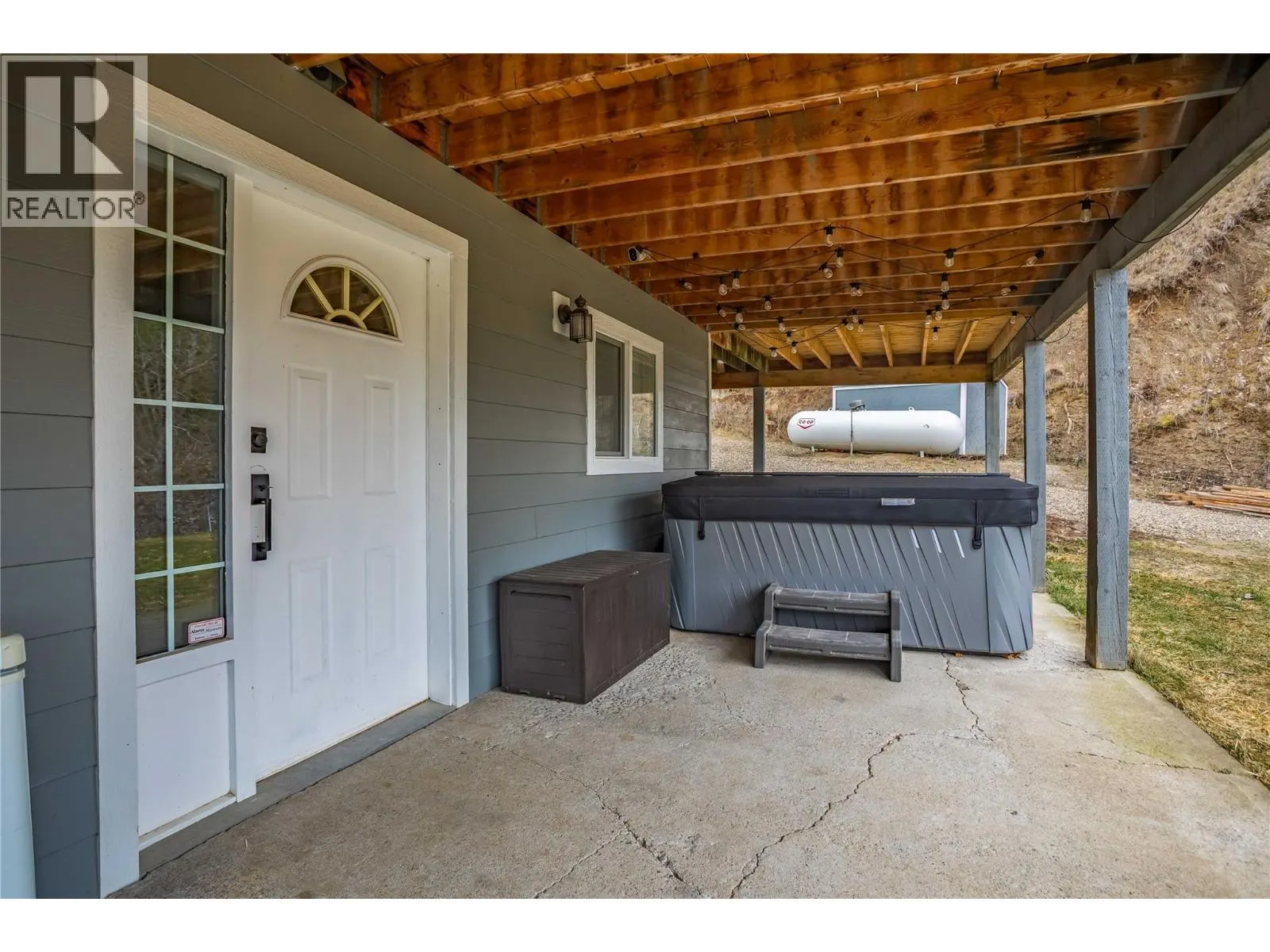 2621 Salmon River Road