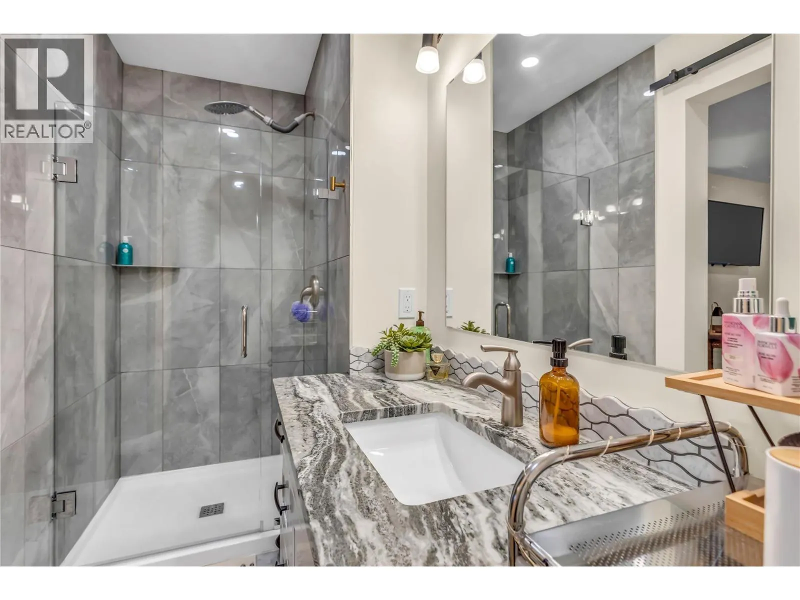 2621 Salmon River Road
