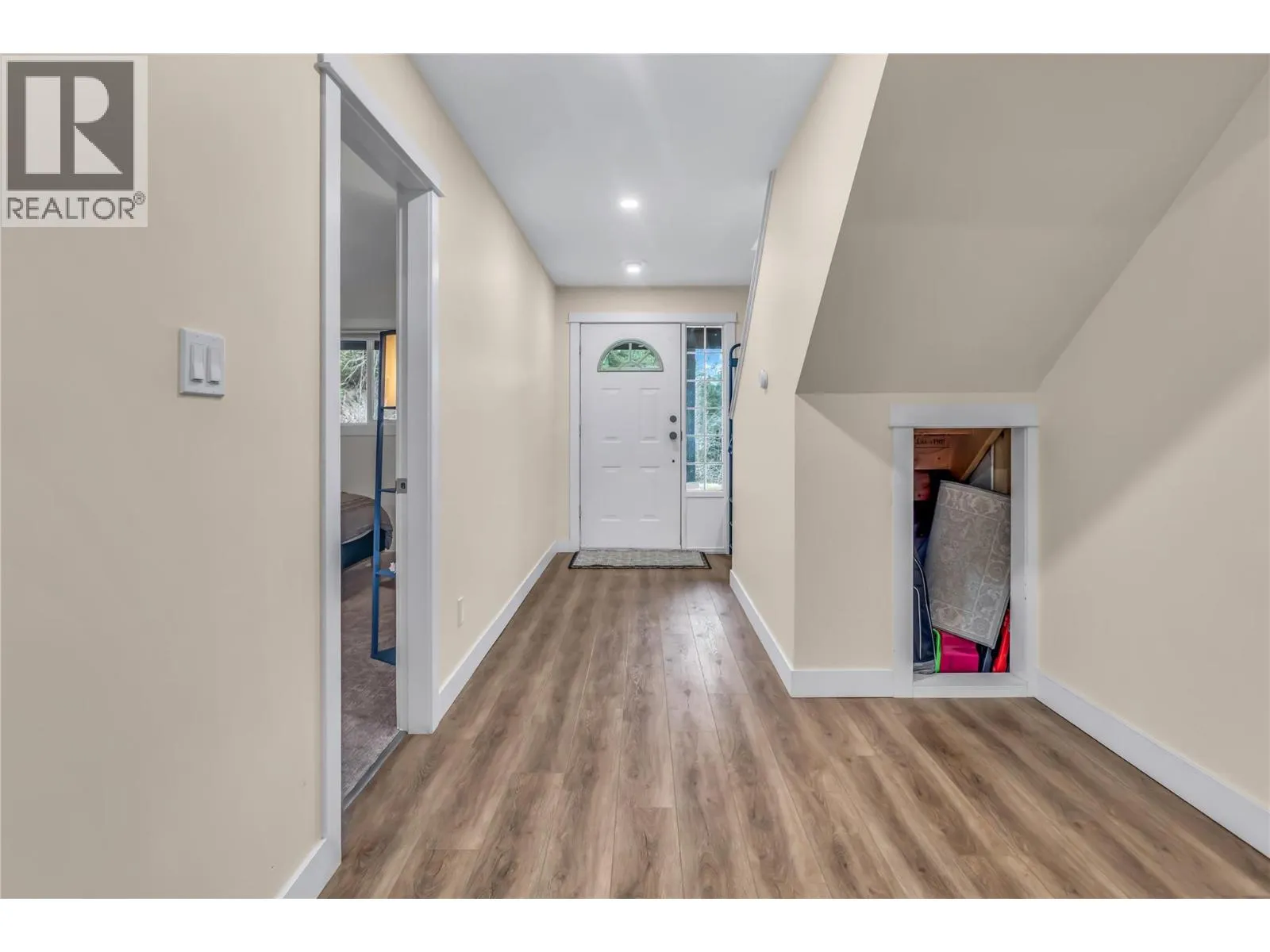 2621 Salmon River Road
