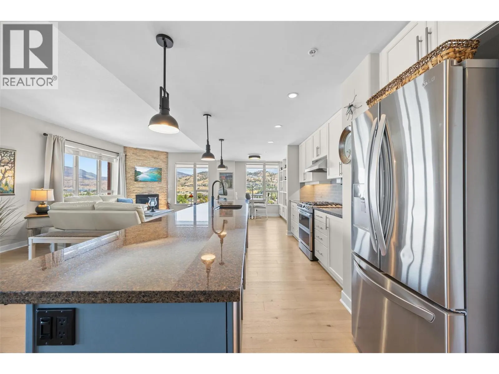 1160 Bernard Avenue Unit# 1109