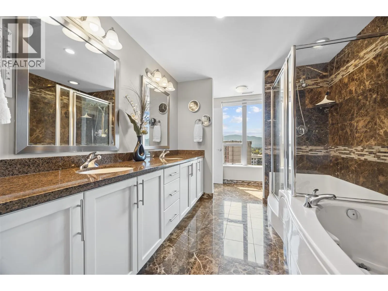 1160 Bernard Avenue Unit# 1109