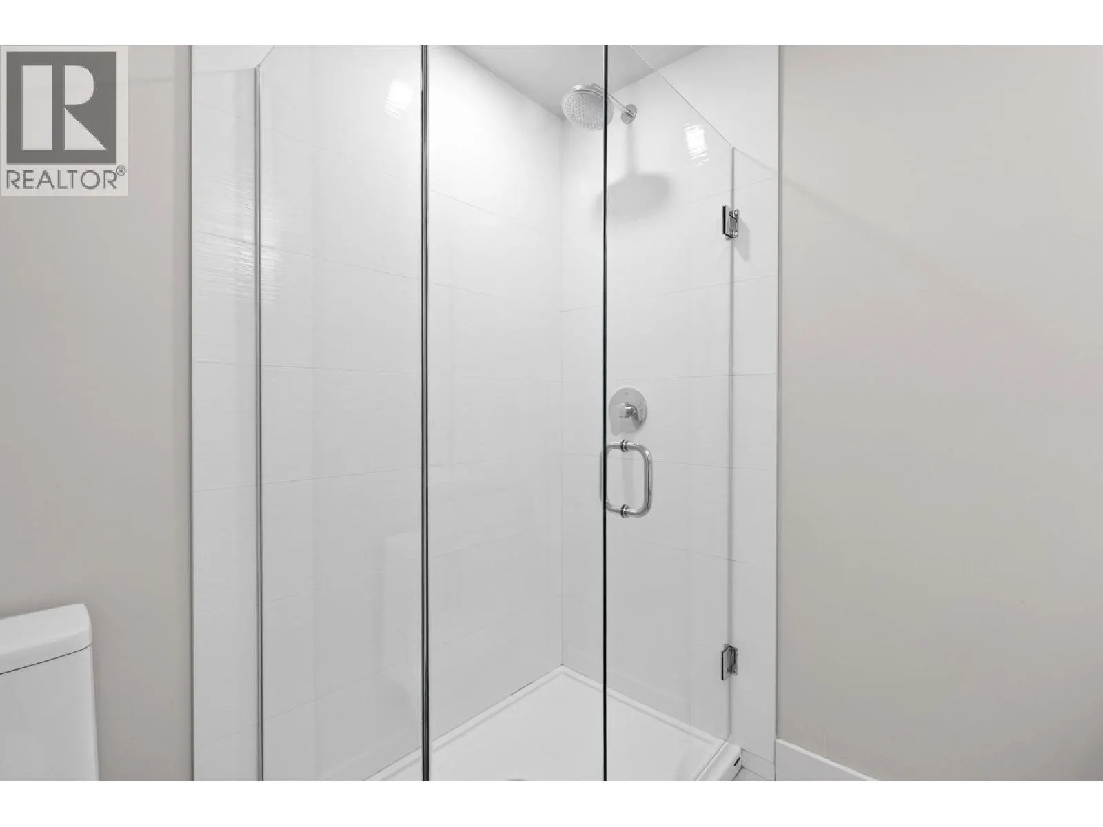 4380 Lakeshore Road Unit# 115