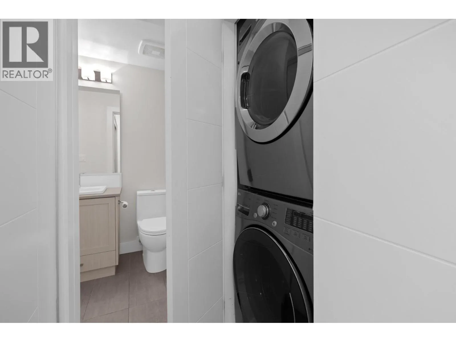 4380 Lakeshore Road Unit# 115