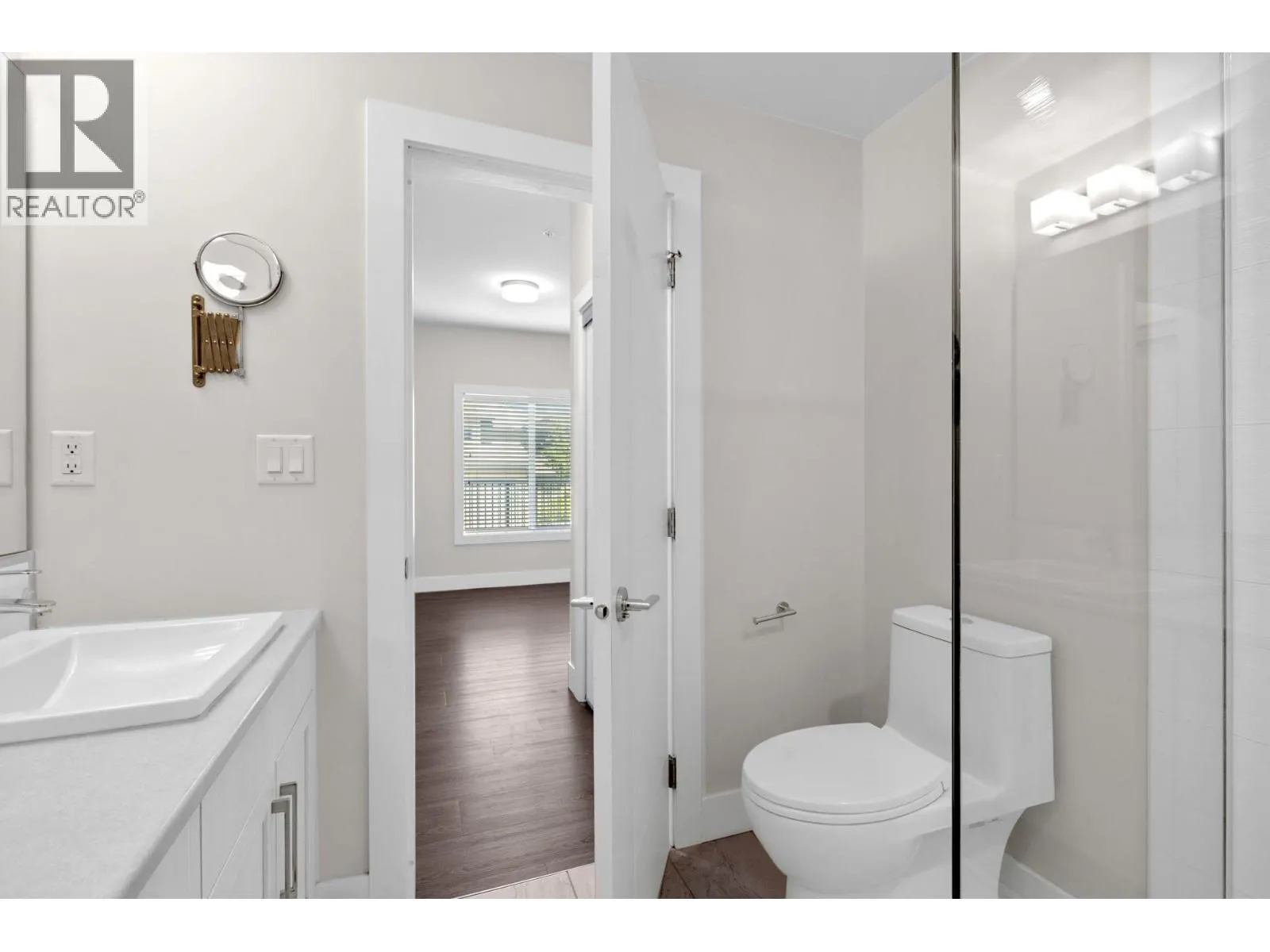 4380 Lakeshore Road Unit# 115