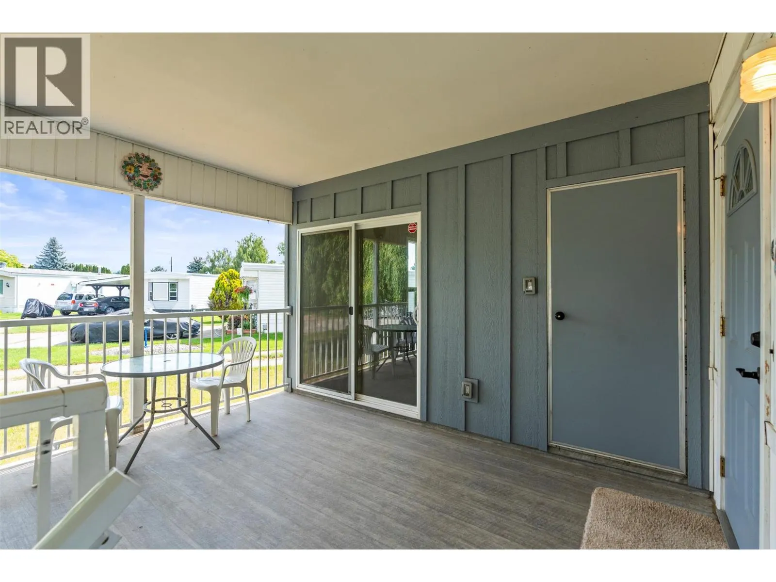 2727 Lakeshore Road Unit# 101