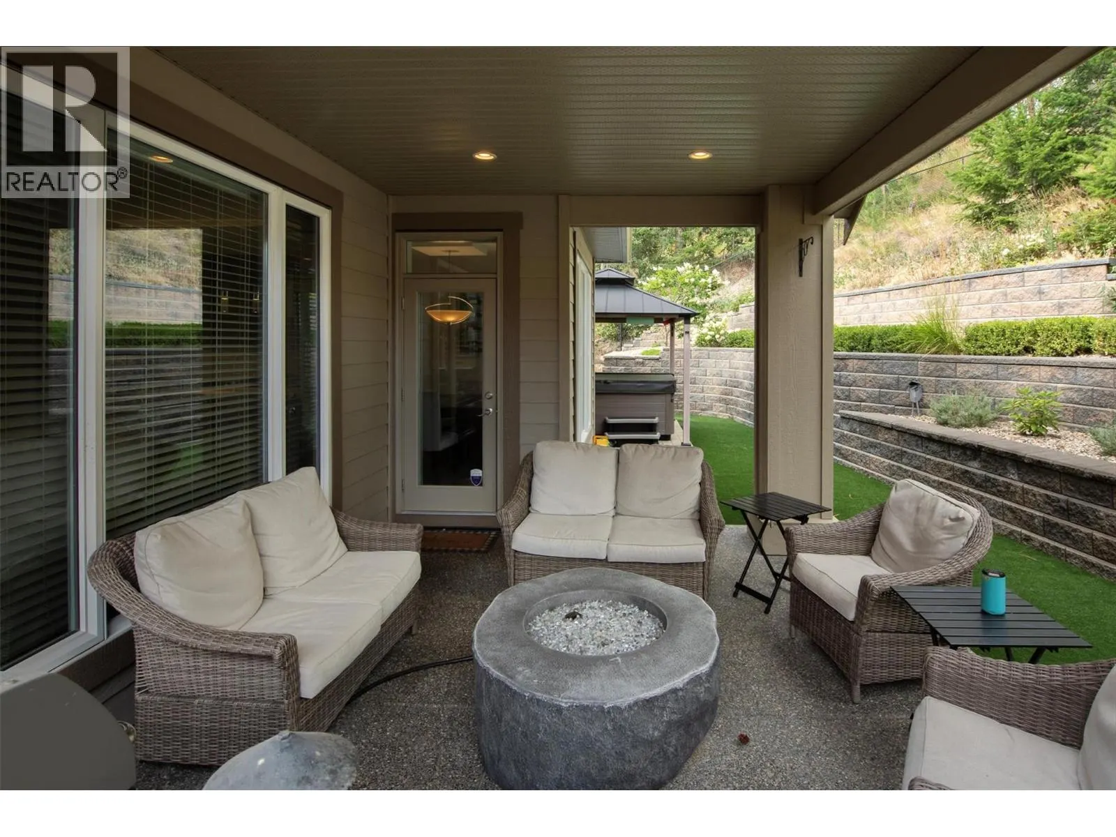 13130 Shoreline Drive