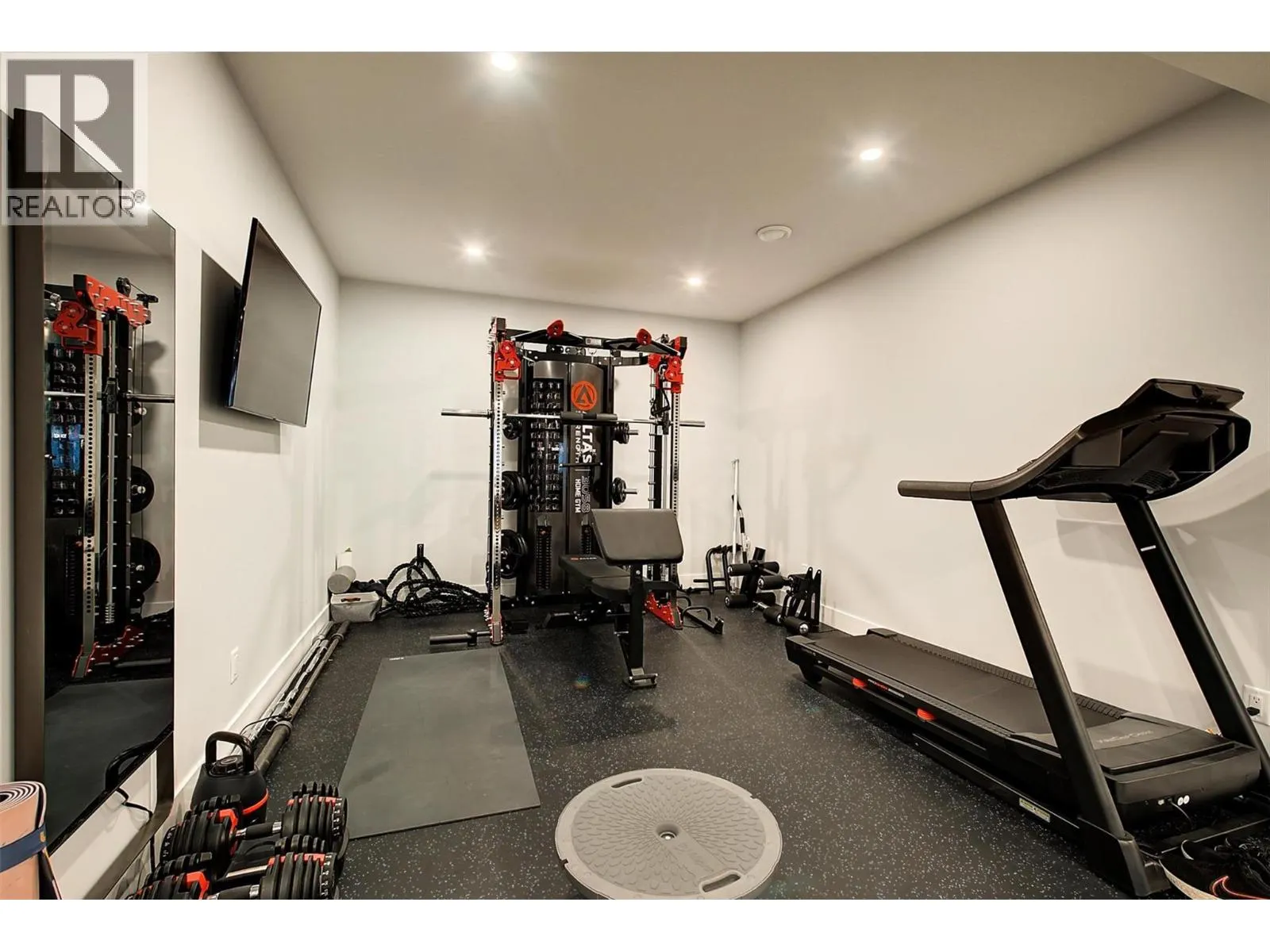 13130 Shoreline Drive