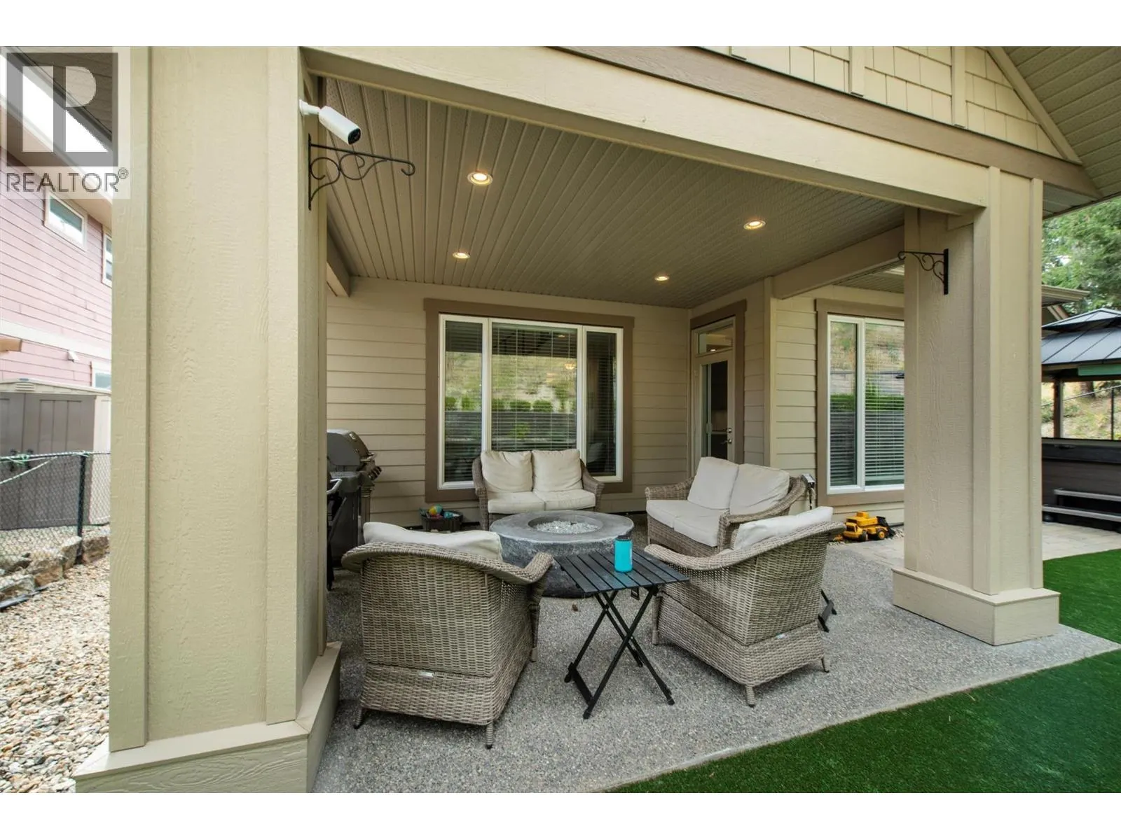 13130 Shoreline Drive