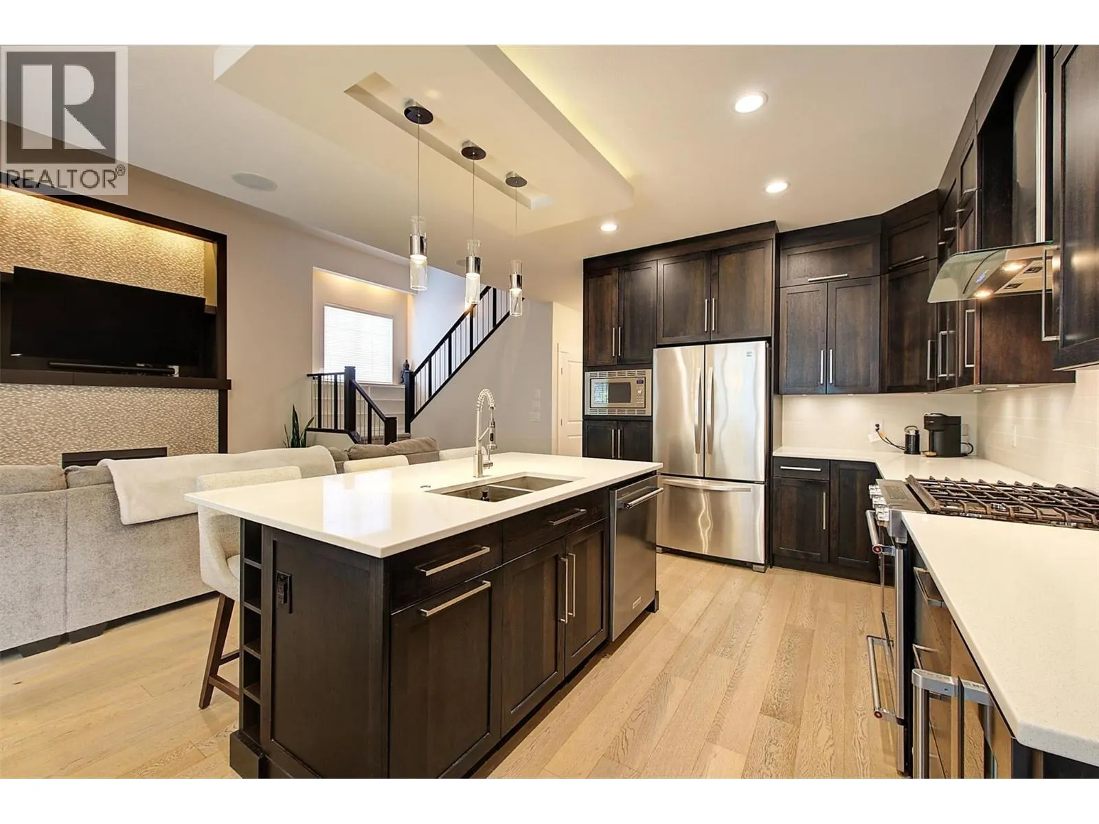 13130 Shoreline Drive