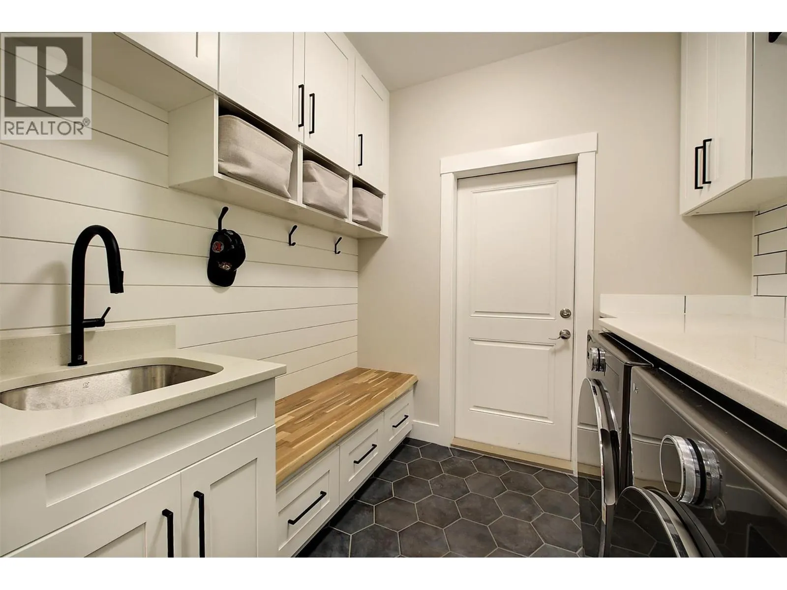 13130 Shoreline Drive