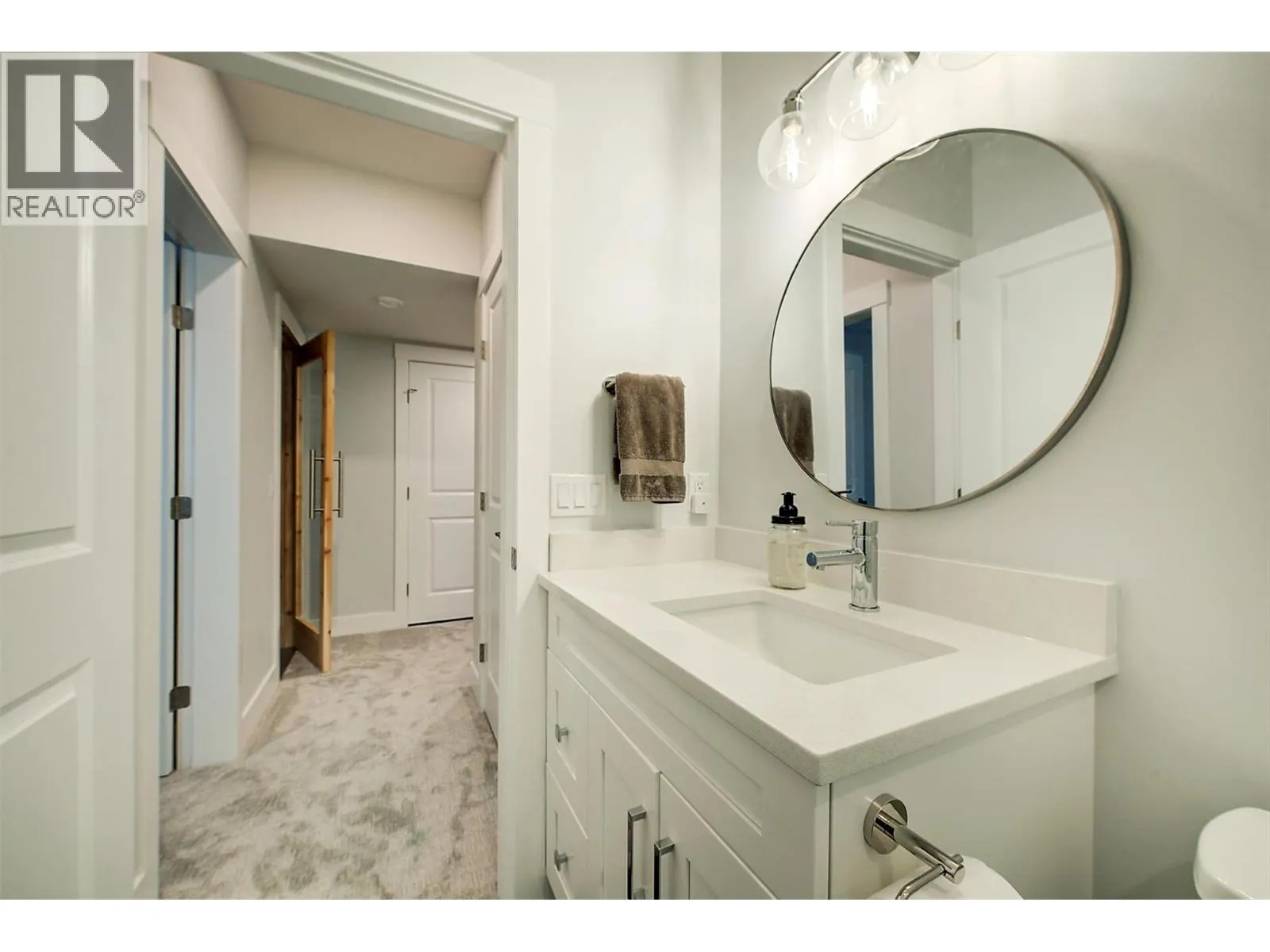 13130 Shoreline Drive