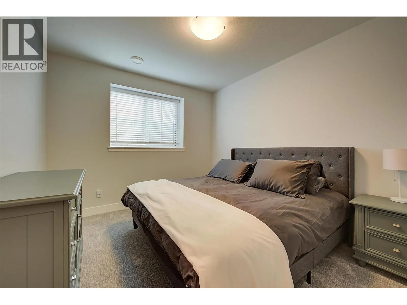 13130 Shoreline Drive