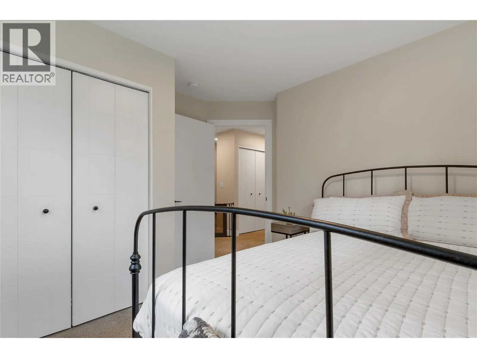 3904 29 Street Unit# 4