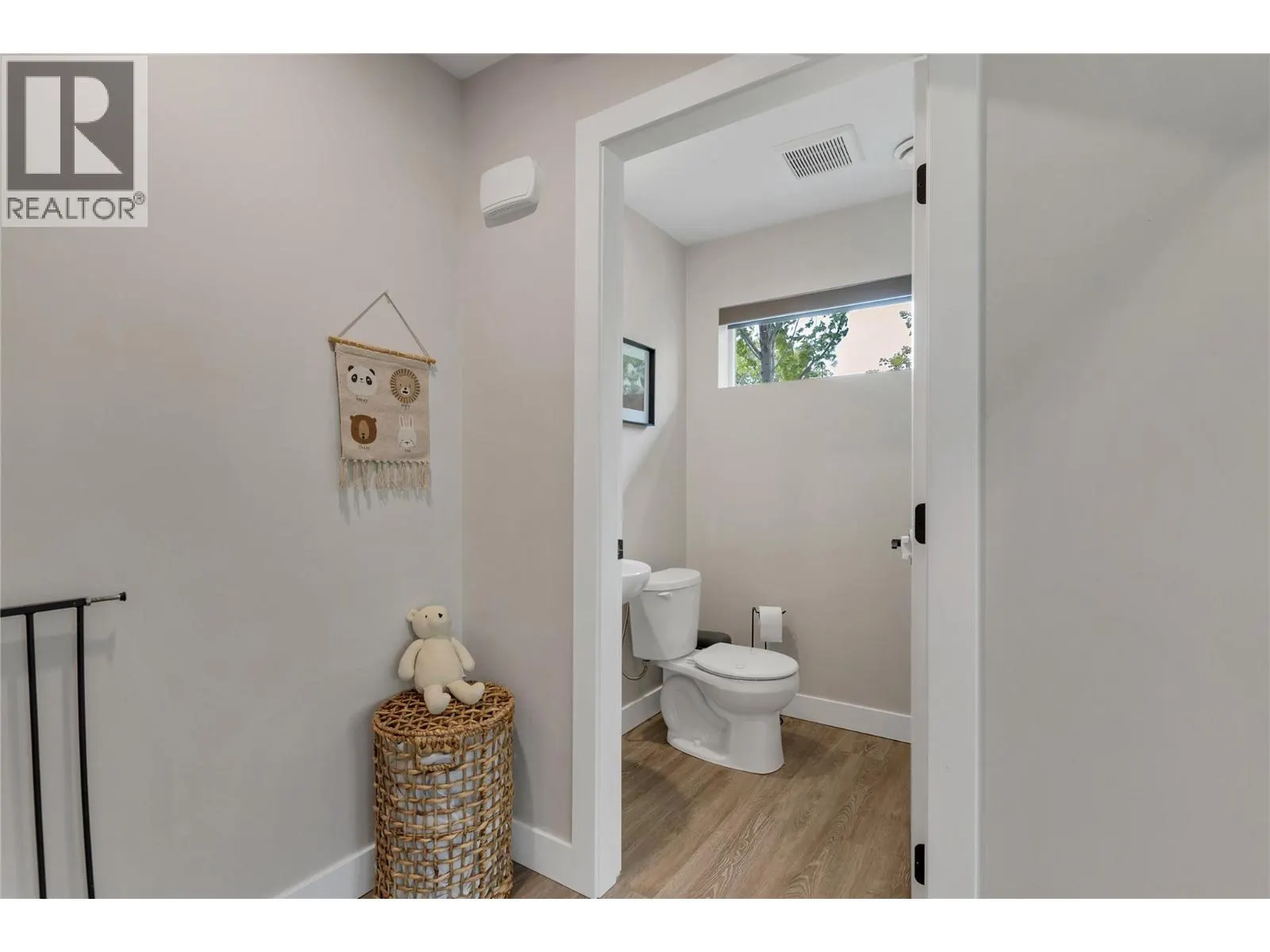 3904 29 Street Unit# 4