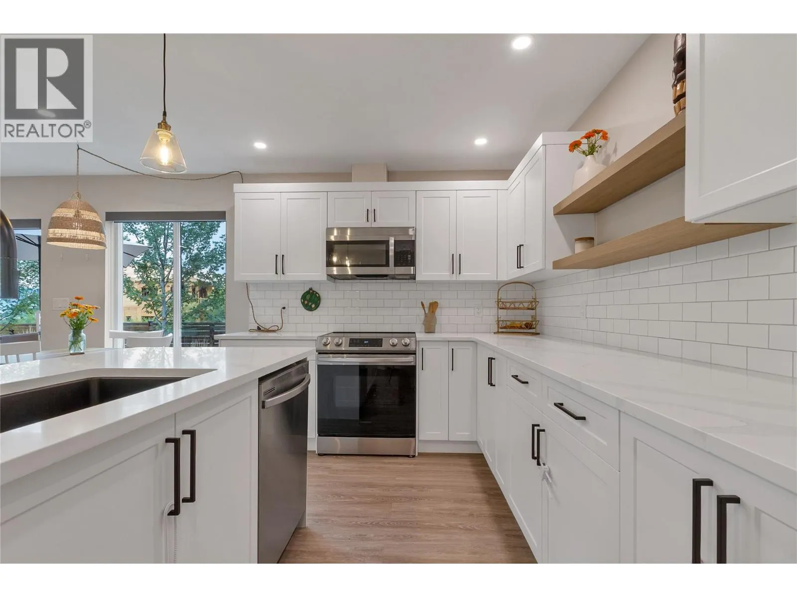 3904 29 Street Unit# 4