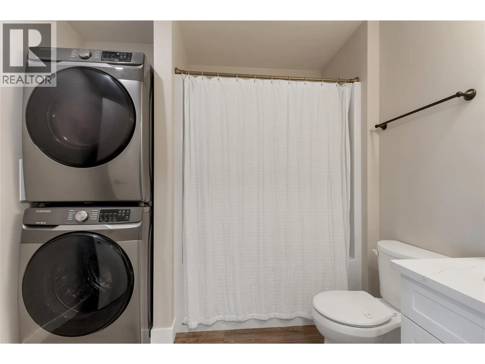 3904 29 Street Unit# 4
