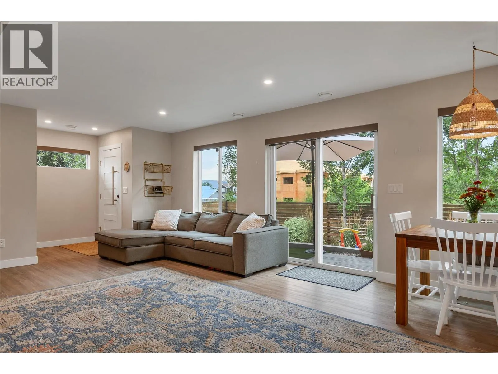 3904 29 Street Unit# 4