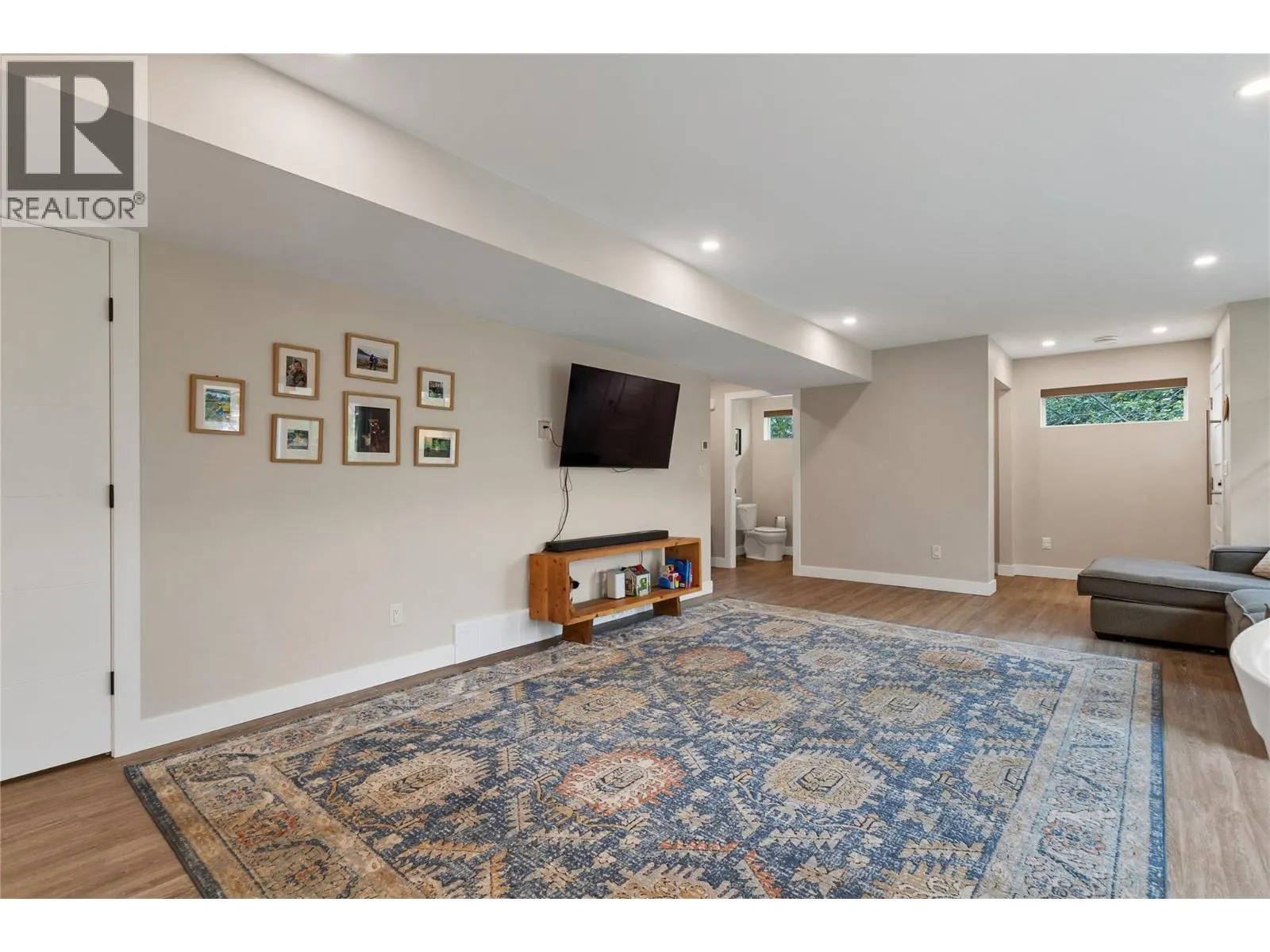 3904 29 Street Unit# 4