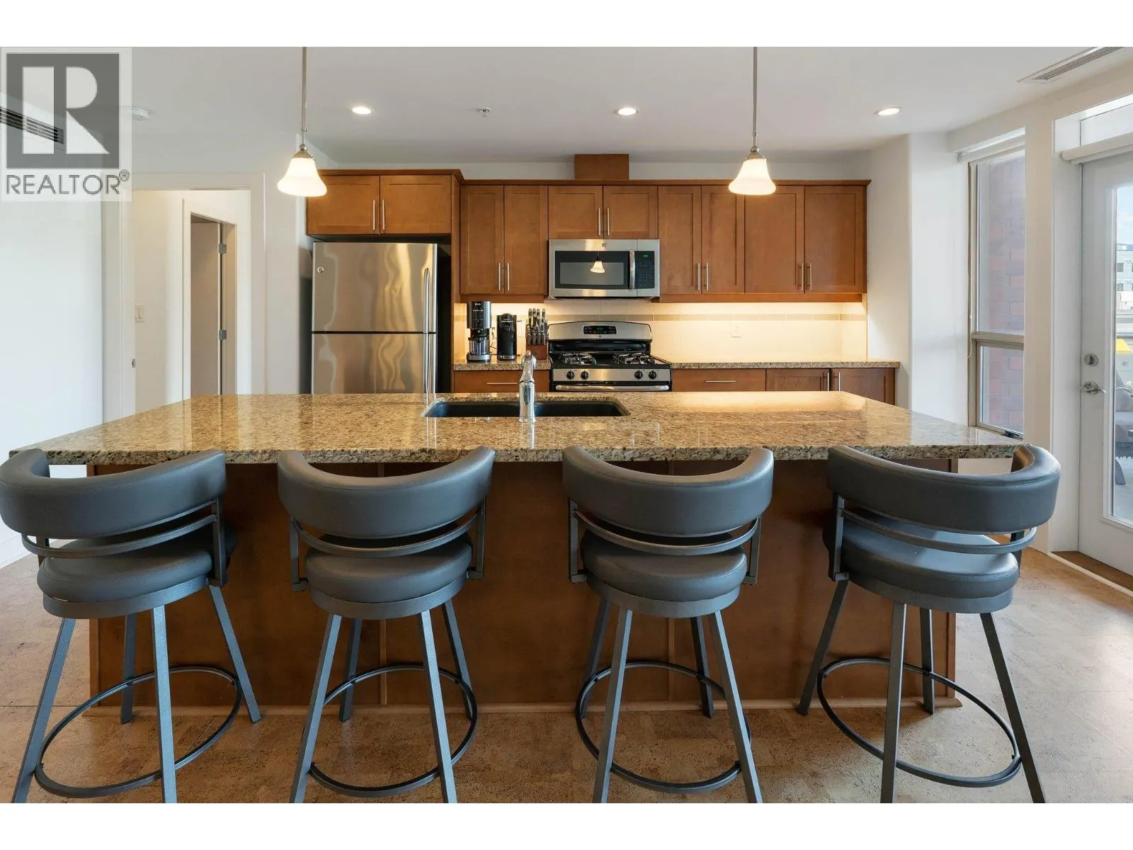 1160 Bernard Avenue Unit# 205