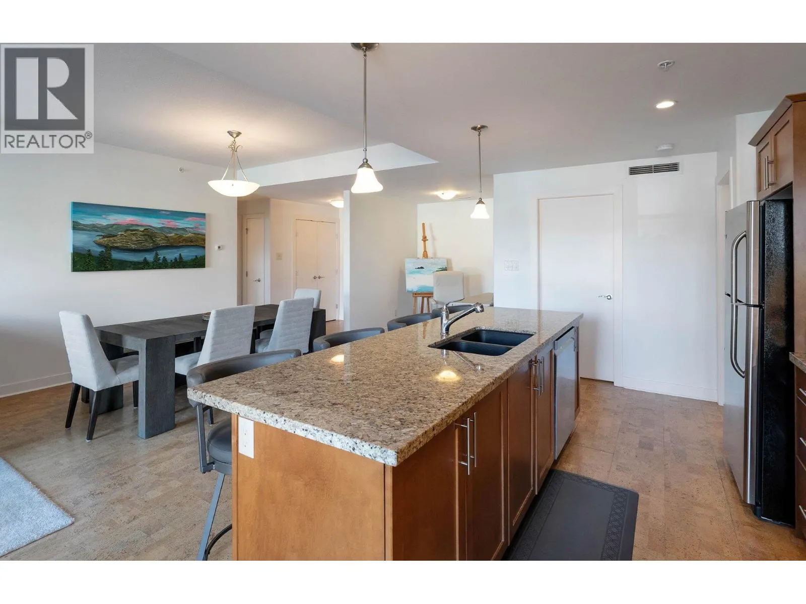 1160 Bernard Avenue Unit# 205