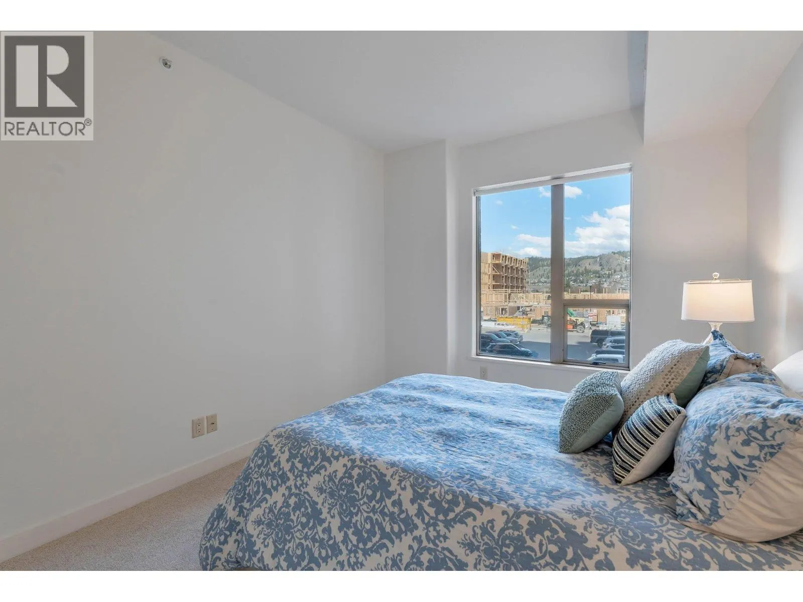 1160 Bernard Avenue Unit# 205