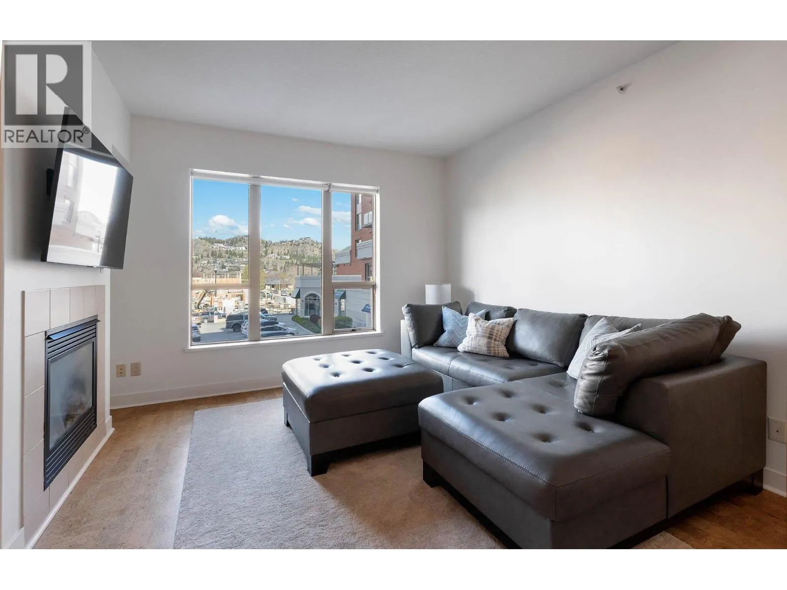 1160 Bernard Avenue Unit# 205