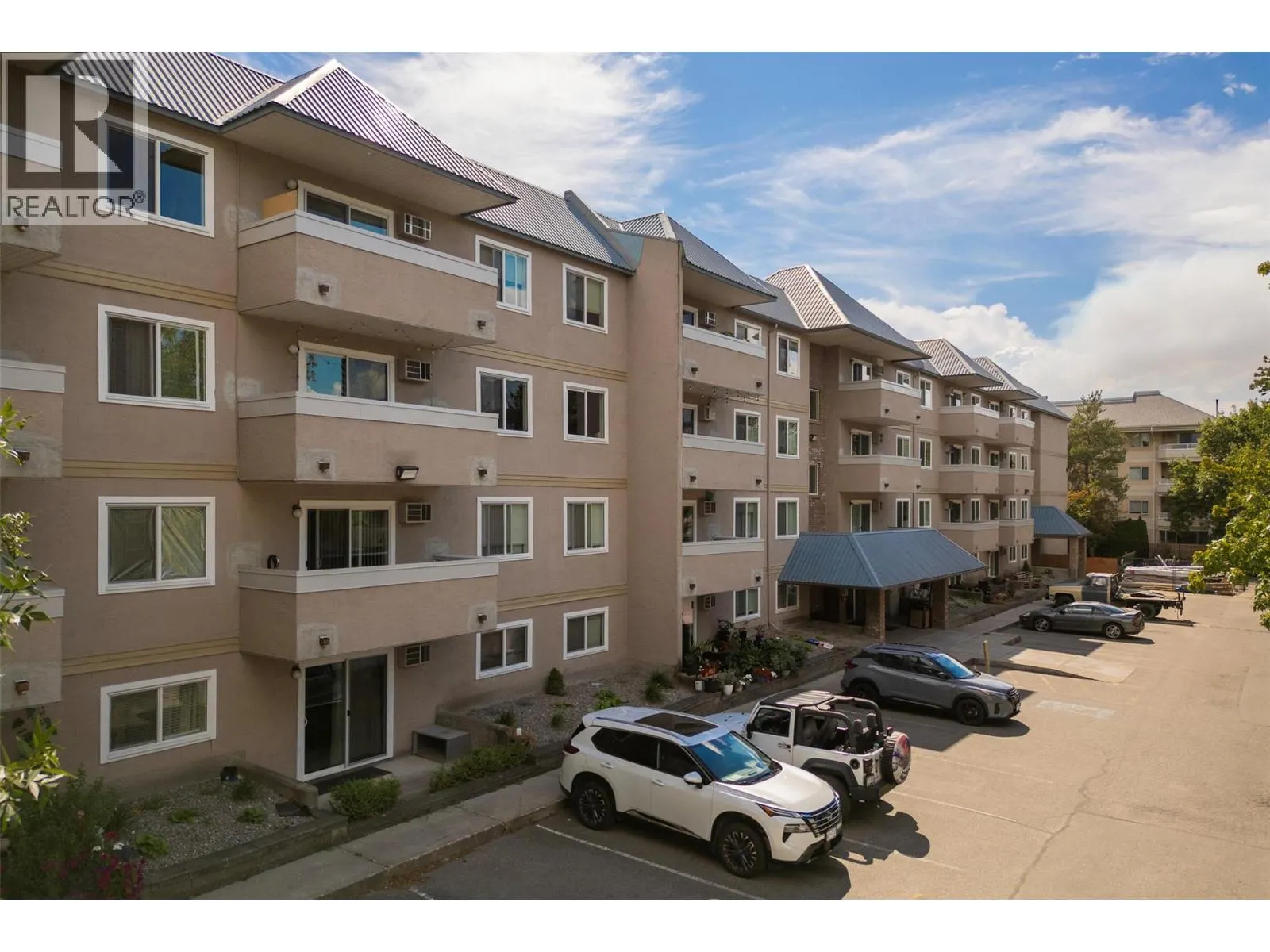 3180 De Montreuil Court Unit# 407