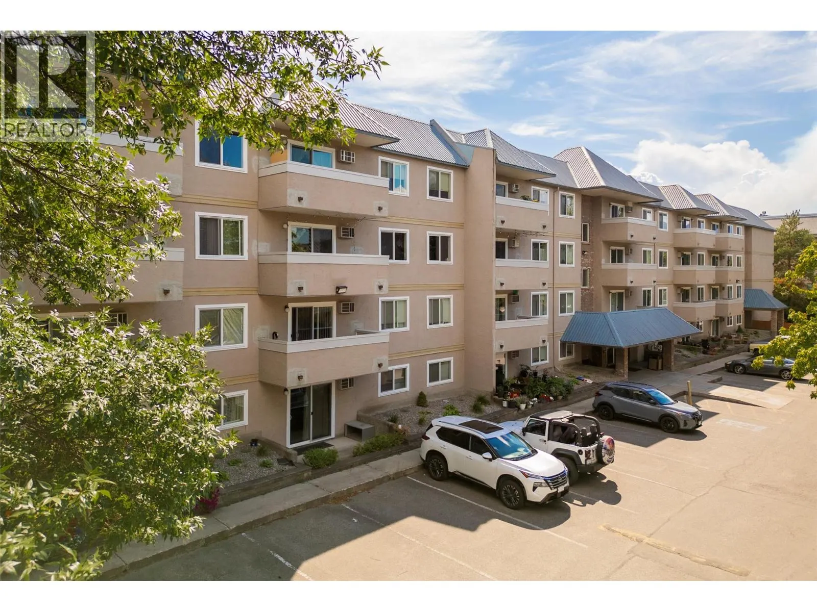 3180 De Montreuil Court Unit# 407