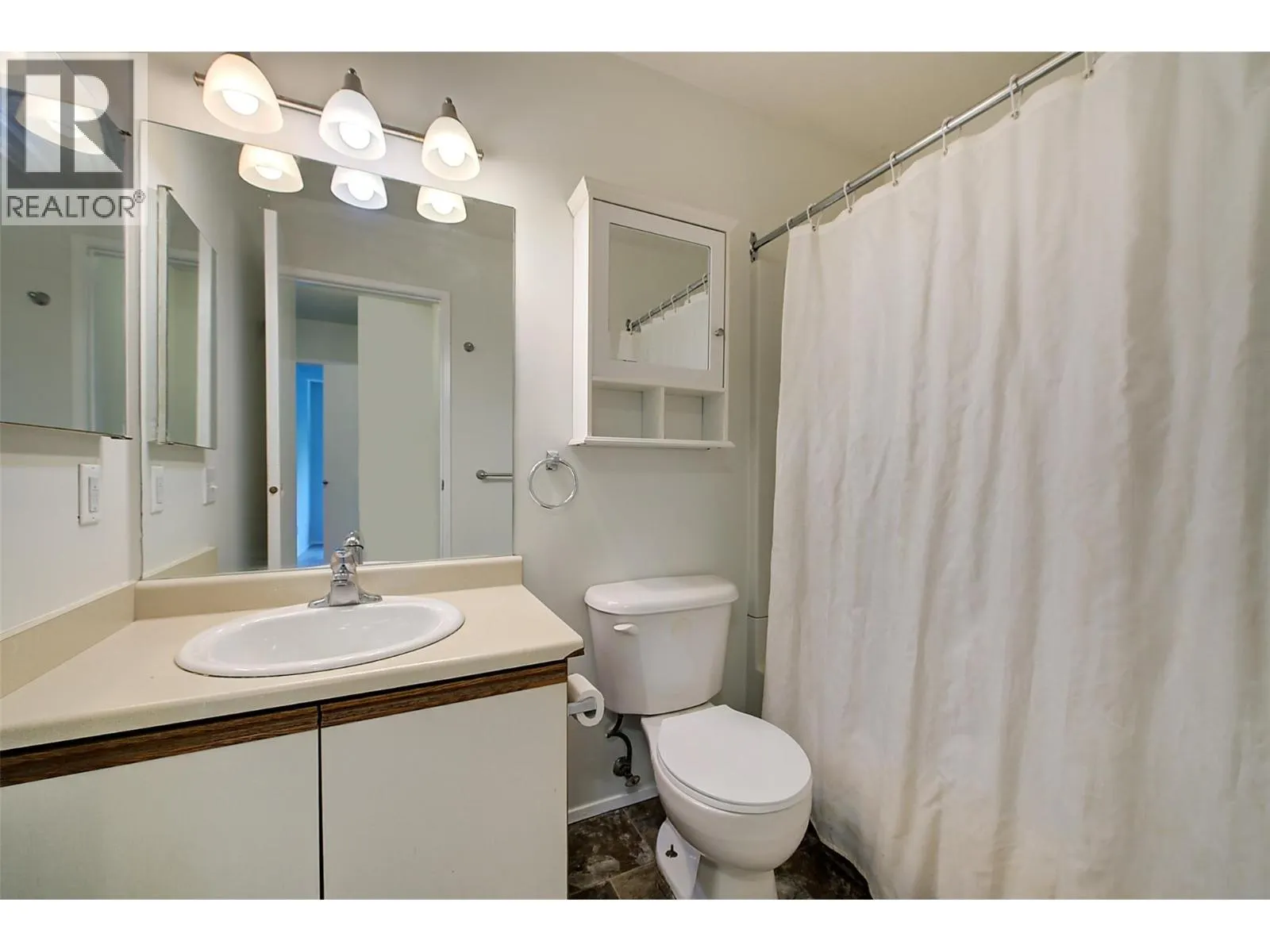 3180 De Montreuil Court Unit# 407