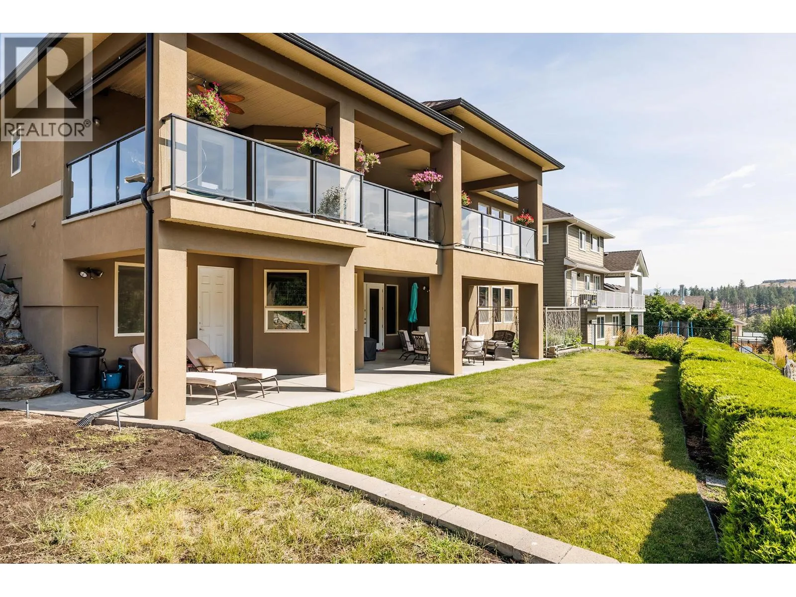 475 Swan Drive