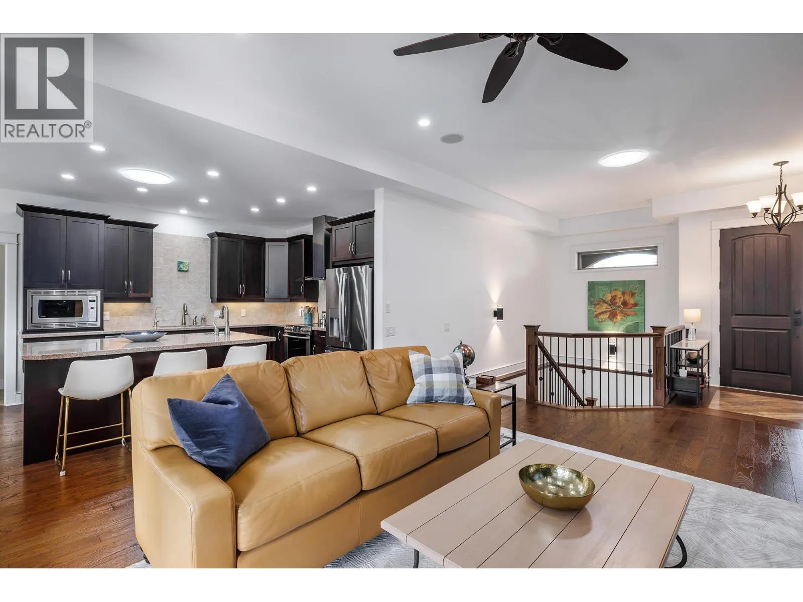475 Swan Drive