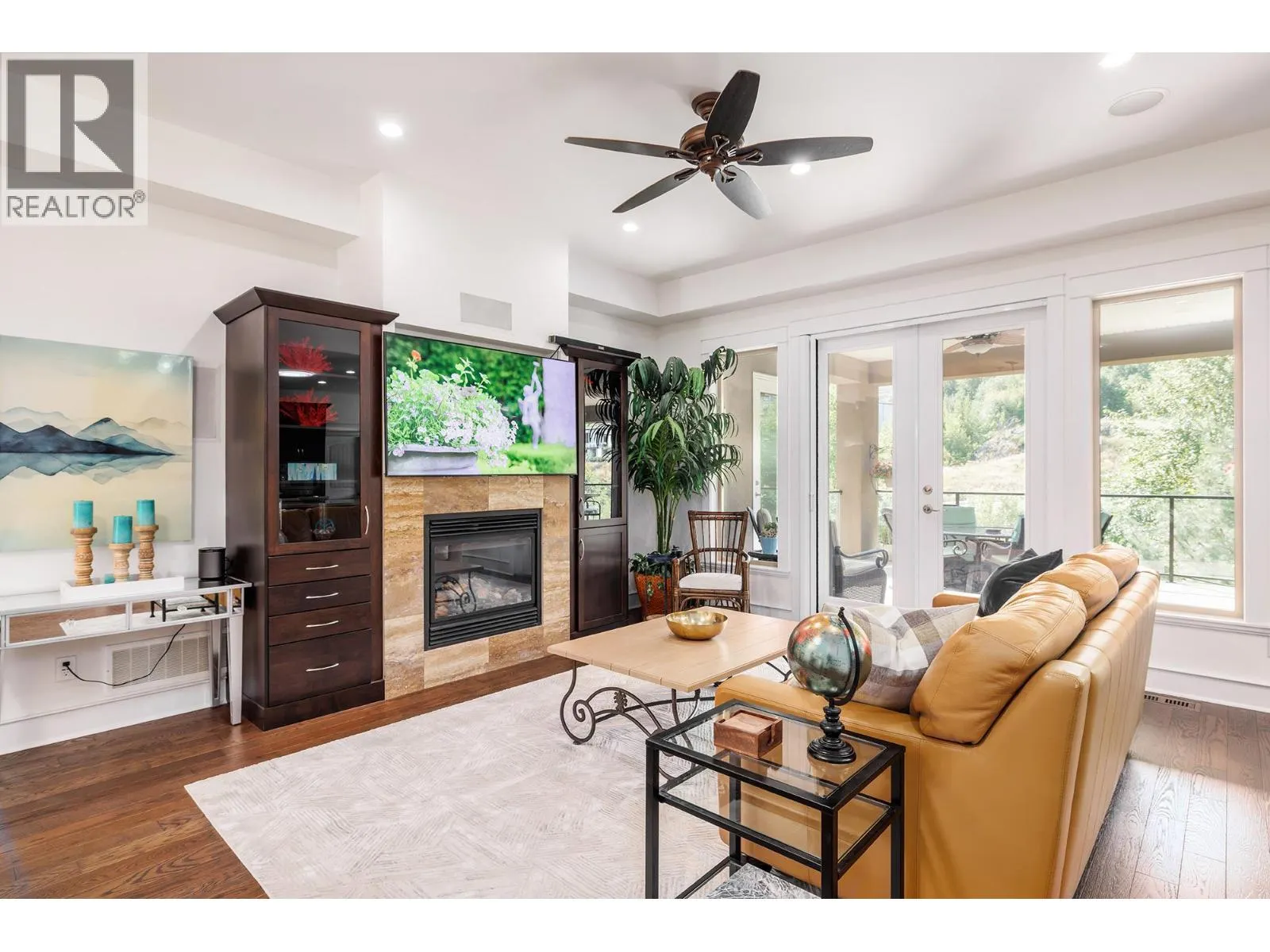 475 Swan Drive