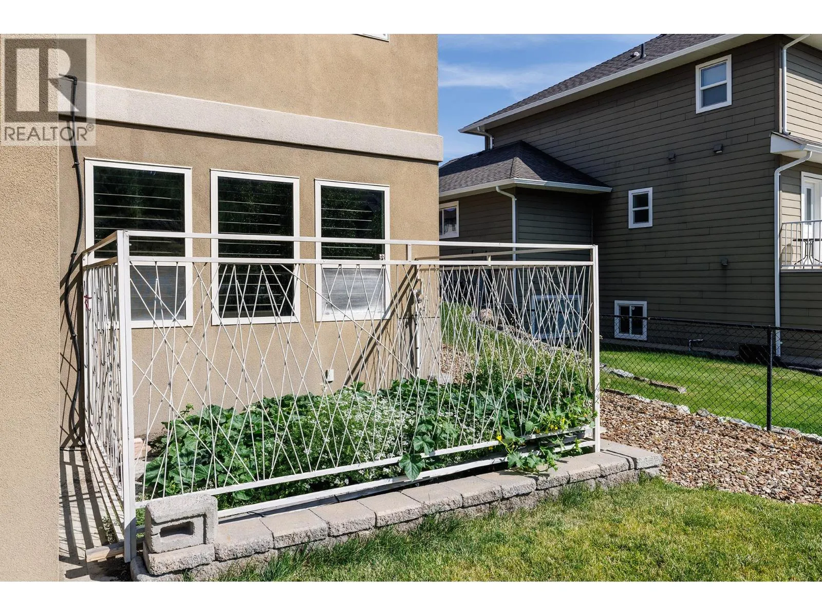 475 Swan Drive