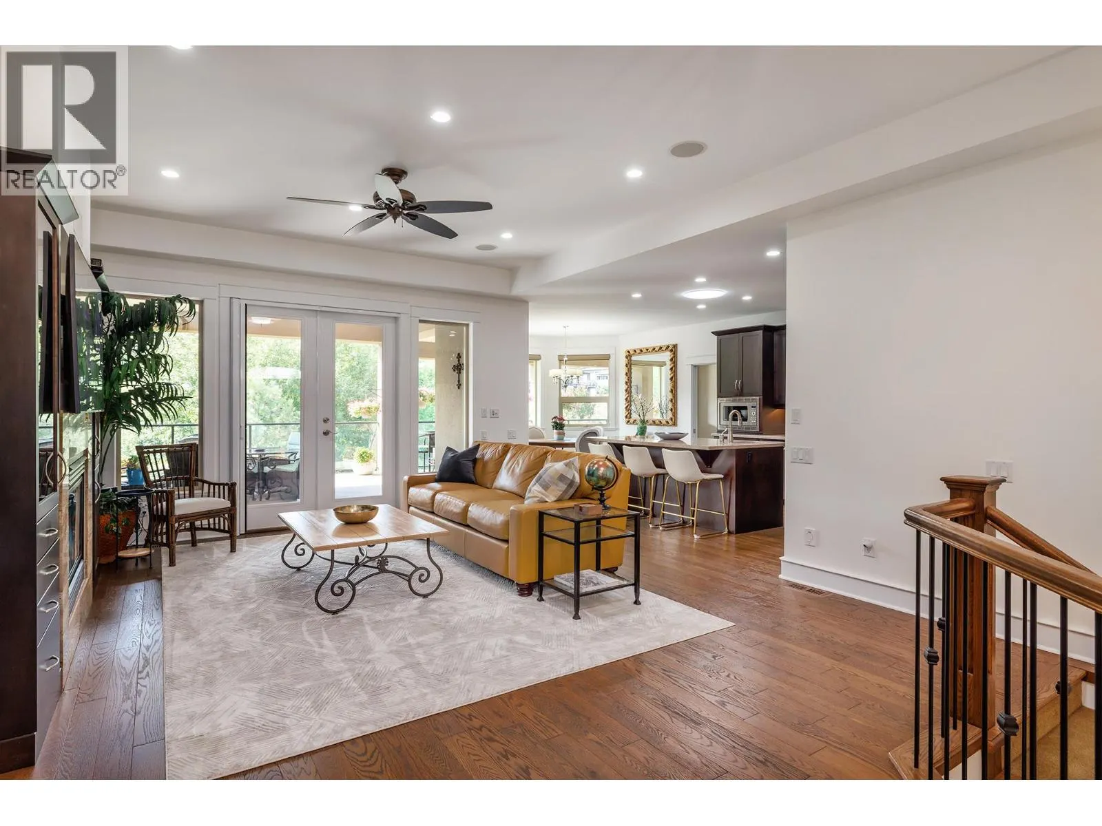475 Swan Drive